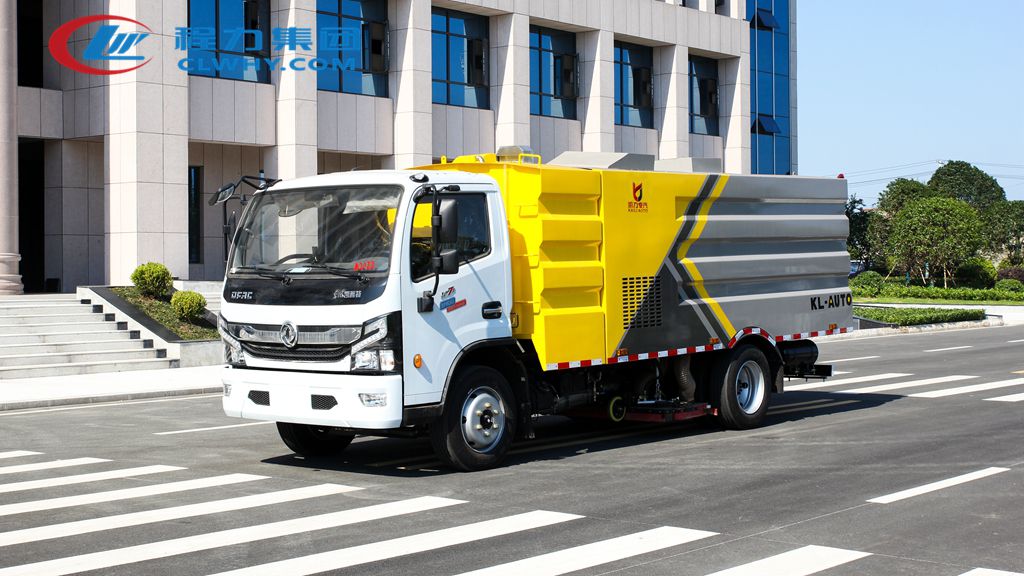 東風(fēng)D7吸塵車高清圖